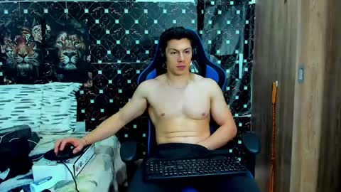 Javier online show from May 5, 4:36 am