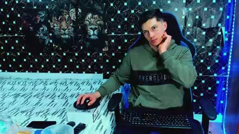 Javier online show from June 5, 6:52 am