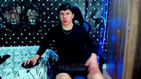 Javier online show from May 25, 2:51 am