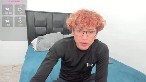 javieryalejandro online show from May 9, 6:36 am