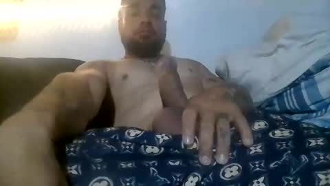 jay594025 online show from May 5, 9:00 am