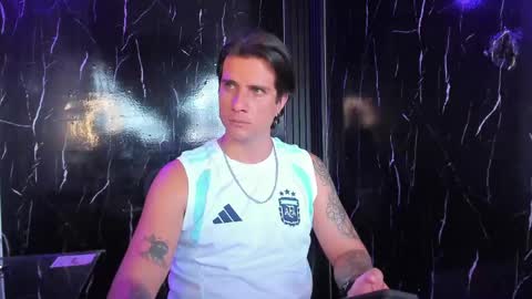 Jay Alvarrez online show from May 25, 4:35 pm