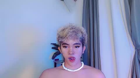 jaysee_hugecox online show from May 21, 7:07 pm