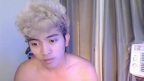 jaysee_hugecox online show from May 28, 1:14 am