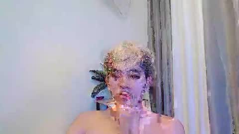 jaysee_hugecox online show from May 20, 6:58 pm