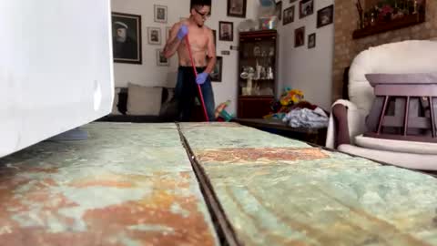 jdingo743817 online show from May 19, 12:04 am