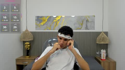 jdwhite18 online show from April 30, 4:08 am