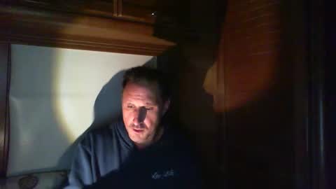Jrme online show from May 18, 4:29 am