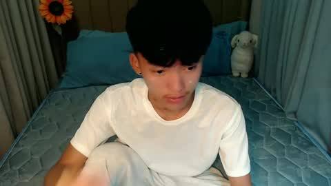 jemart_urnaughtboy online show from July 8, 6:01 pm