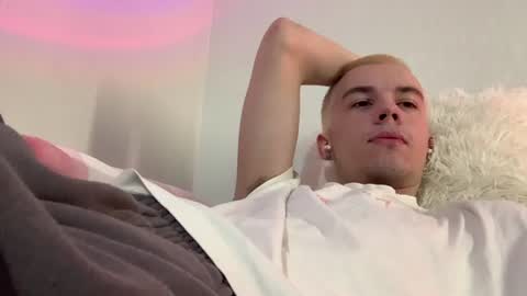 jeremy1scott online show from August 9, 7:58 am
