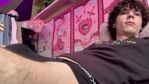 jeremy1scott online show from May 8, 5:08 am