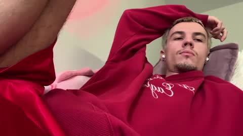 jeremy1scott online show from July 25, 7:38 am
