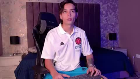 Jessy online show from June 15, 7:17 pm