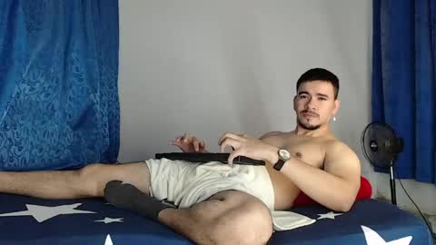 Juan David online show from May 6, 11:33 am
