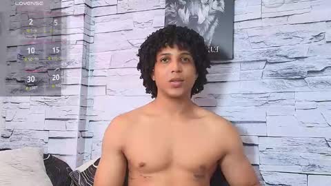 jhay_wheeler777 online show from May 19, 6:36 pm