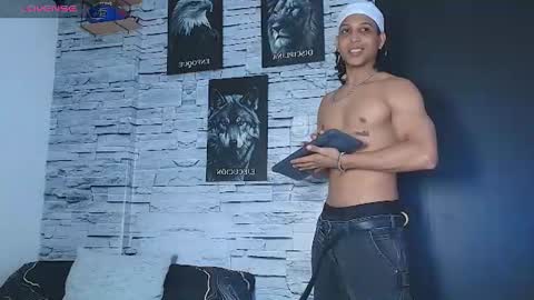 jhay_wheeler777 online show from July 17, 4:41 am