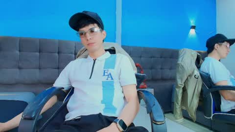 Jheampiero online show from May 14, 3:21 pm