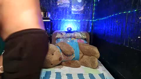 jherry26 online show from August 5, 10:42 am