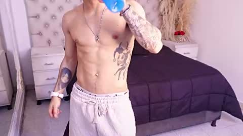 jhoanleandro online show from July 22, 4:59 am