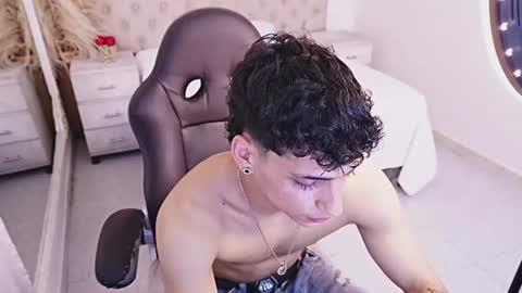 jhoanleandro online show from August 1, 6:12 am