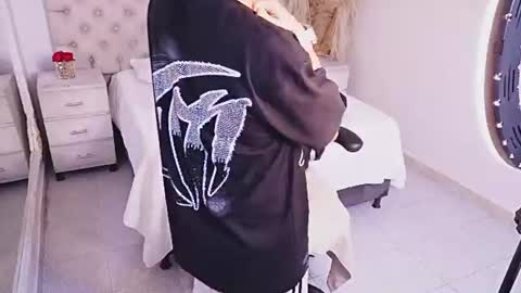 jhoanleandro online show from August 2, 6:12 am