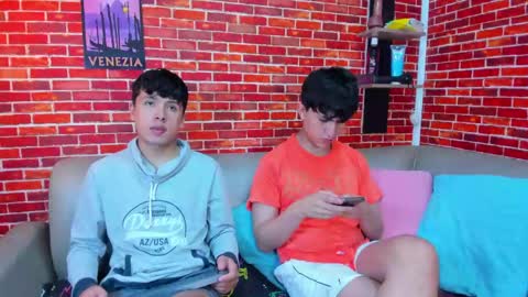Jake y Troy online show from May 31, 7:48 pm