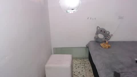 jhonay__cute online show from July 17, 8:43 am