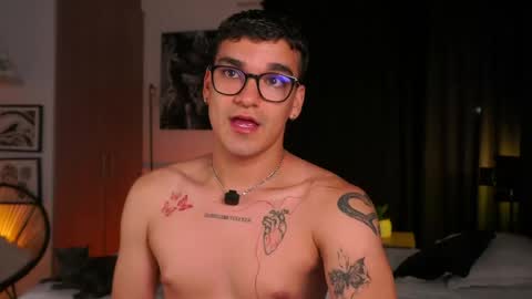 Jhonny  online show from May 15, 3:04 am
