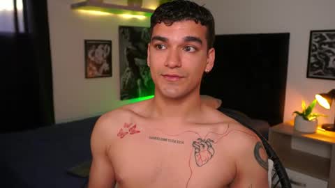 Jhonny  online show from June 15, 10:46 pm