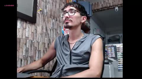 jhosuamoore2 online show from June 4, 11:22 pm