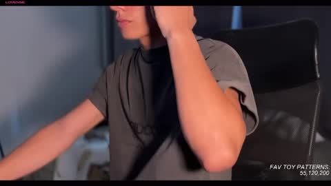jim_dancer online show from May 12, 4:37 pm
