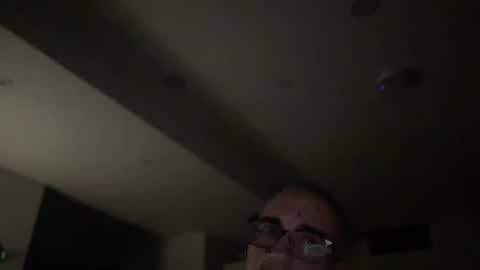 jisterz2 online show from August 6, 5:02 am