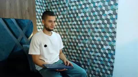 Joao online show from June 8, 9:16 pm
