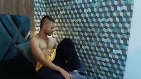  Joao online show from May 17, 9:33 pm
