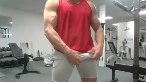 joe_smith5679 online show from May 4, 8:10 pm