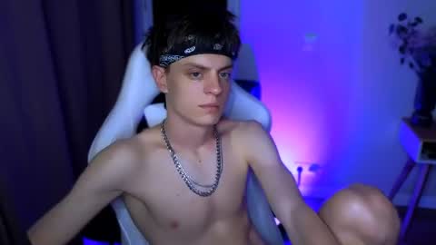 JOELXLANE online show from July 20, 8:32 pm