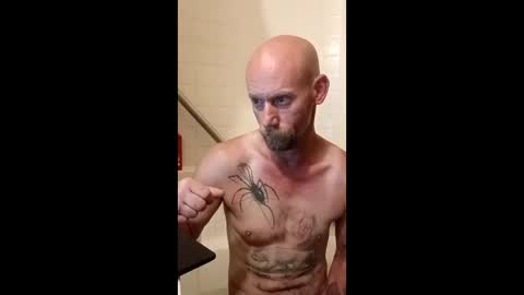 joeybcali79 online show from May 18, 7:14 am
