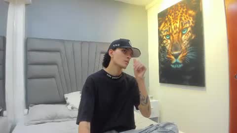 johan_tim online show from June 26, 11:24 am