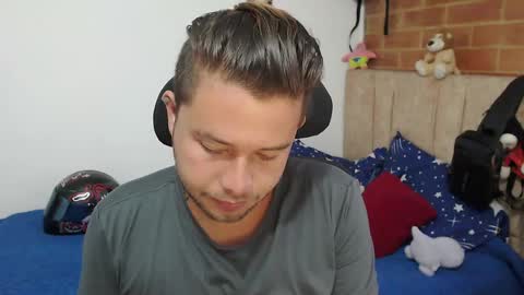 JOHAN independient model online show from May 23, 1:38 pm