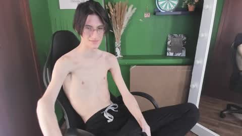 john__strong online show from June 4, 2:34 pm