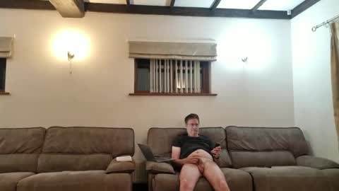 johnathan_stuart33 online show from May 31, 10:54 pm