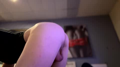 bisexual King  online show from August 2, 12:54 am