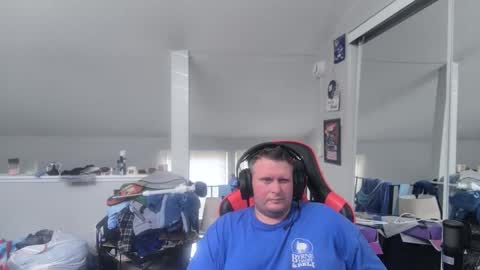 johnf23762458 online show from May 7, 6:30 pm