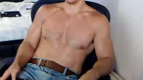 Johnnie Redd online show from July 20, 1:45 am