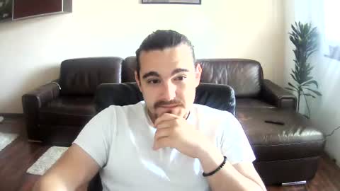 johnnybravovici online show from July 5, 10:22 am
