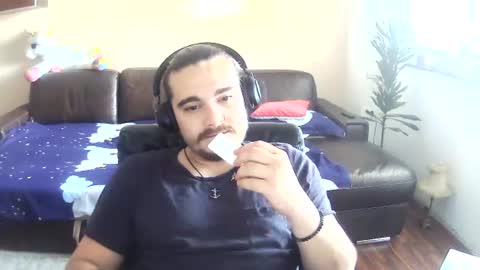 johnnybravovici online show from July 16, 7:04 am