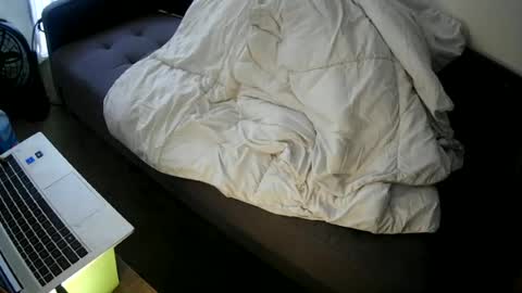 johntylerr833 online show from July 10, 10:22 pm