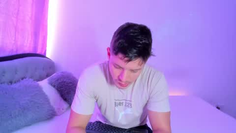 johnycooper08 online show from August 2, 1:31 pm