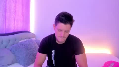 johnycooper08 online show from July 18, 12:54 pm