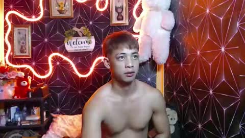 johnydestroyer online show from May 9, 11:50 pm